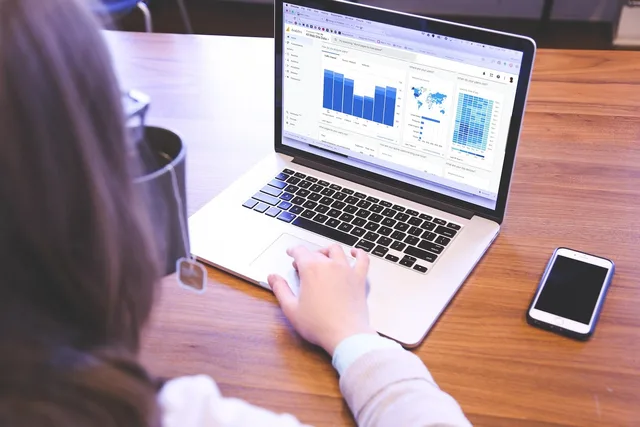computer, statistikker, trafik, digital marketing, internet side, online marketing, google, analyser, markedsføring, online, seo, digital. Kampagnestruktur i Google Ads: sådan organiserer du konti