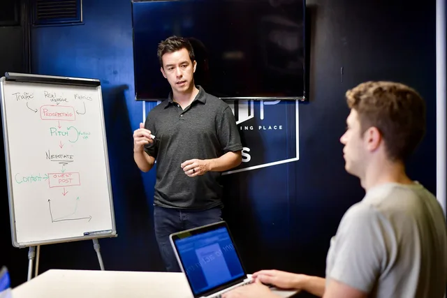 softwareudvikling, gæste indlæg, indhold skriftligt, cybersecurity, seo, digital marketing, lærer, mentor, tavle, direktør, planlægning, diskussion, team plan, møde, influencer marketing, data, softwareudvikling, softwareudvikling, cybersecurity, seo, seo, seo, seo, seo, digital marketing, lærer, mentor, mentor, mentor, tavle, direktør, planlægning, data. Marketinganalyse: vælg KPI'er og data med offentlige kilder