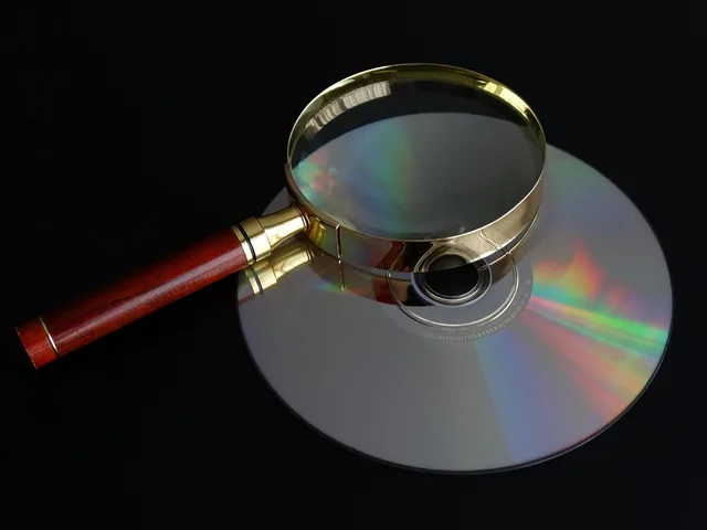cd, magnifying glass, data search, seek, find, magnifying glass, data search, data search, data search, data search, data search, seek, find. Søgeordsanalyse med offentlige kilder: sådan finder du efterspørgsel